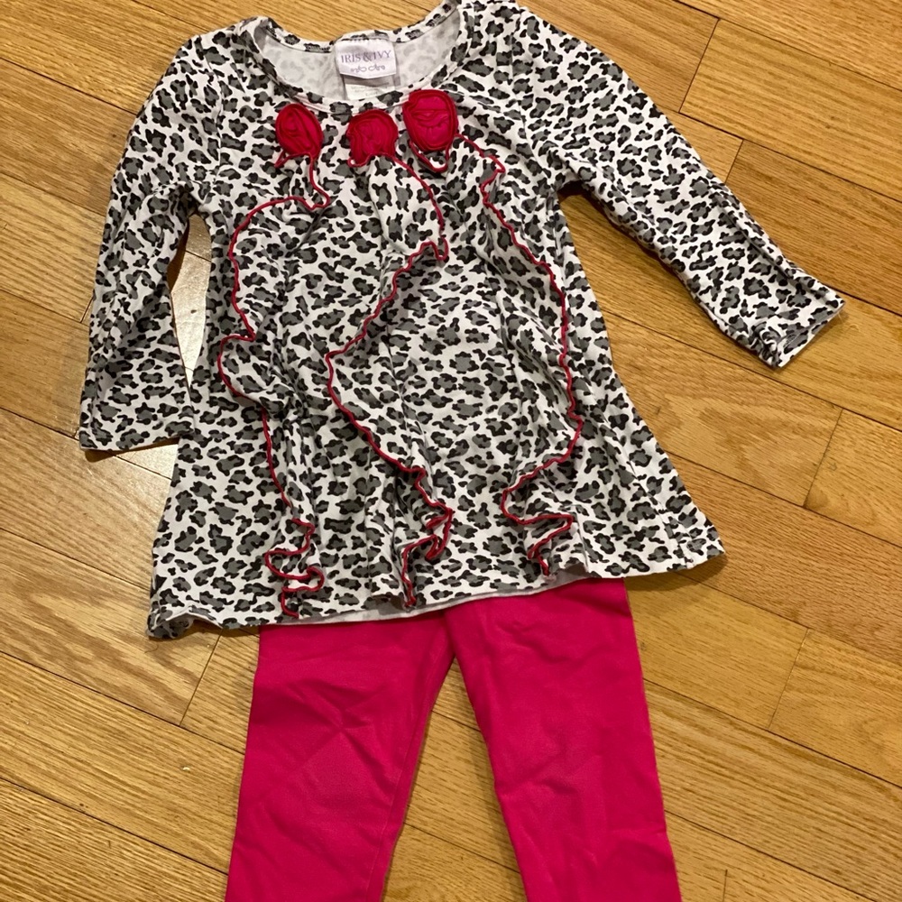 Iris & Ivy Outfit Snow Leopard Tunic & Matchin Pink Leggings Size 3T